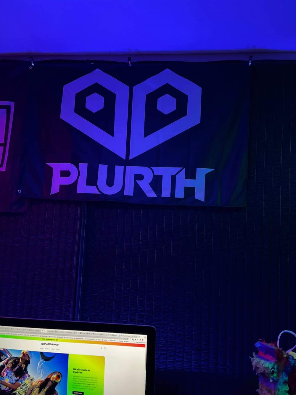 PLURTH Flag PLURTHLINGS 